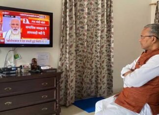 मुख्यमंत्री ने प्रधानमंत्री गरीब कल्याण अन्न योजना को नवम्बर तक बढ़ाए जाने पर पीएम मोदी का आभार व्यक्त किया Cm trivendra thanked PM Modi for extending the PM Garib Kalyan Anna Yojana to the month of November