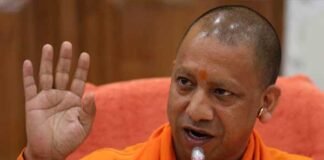 कोरोना संकट काल में बच्चों की स्कूल फीस माफ कर मध्यमवर्गीय परिवारों को राहत देने की मांग cm-yogi-adityanath