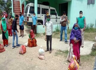 कोरोना संकट काल में सामाजिक संस्था “सार्थक प्रयास” कर रही है जरूरतमंदों की मदद In the Corona crisis, the social organization is making "sarthak prayas" to help the needy.