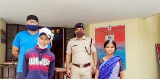सतपुली पुलिस ने दिसम्बर 2019 से गुमशुदा नाबालिग को हिमांचल प्रदेश से बरामद कर सकुशल किया परिजनों के सुपुर्द Satpuli police recovered missing minor and handed over to family