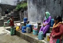 कारगिल शहीद धर्म सिंह रावत के गांव में पीने के पानी के लिए तरस रहे हैं ग्रामीण kargil-shahid-village-tangroli