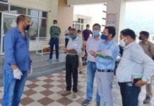 दिल्ली से पौड़ी गढ़वाल के लिए निकले व्यक्ति की कार में ही मौत, कोटद्वार चेकपोस्ट पर जांच में मृत पाया गया person-died-in-the-car