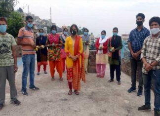 युवा कांग्रेस पौड़ी ने शहीदो को श्रद्धांजलि देकर मनाया राहुल गांधी का जन्मदिन Youth Congress Pauri celebrates Rahul Gandhi's bithday by paying tribute to the martyrs