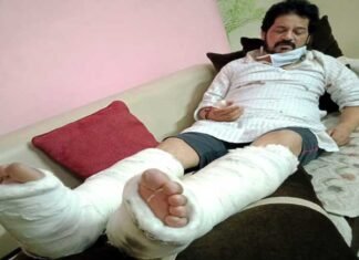 दिल्ली : समाजसेवी रविन्द्र रावत पर जानलेवा हमला, उत्तराखंड समाज के लोगों में रोष, हमलावरों को सजा देने की मांग Those who attacked social worker Ravindra Rawat should get punishment