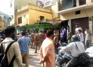 सतपुली : सब्जी व्यापारी संजय रावत ने फांसी लगाकर की आत्महत्या Vegetable trader Sanjay commits suicide