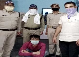 सतपुली में अवैध शराब के 96 पव्वे सहित एक व्यक्ति गिरफ्तार 96 people arrested for illegal liquor in Satpuli, including one