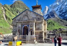 चारधाम यात्रा 2020 : देवस्थानम बोर्ड द्वारा दूसरे दिन 600 ई-पास जारी, बदरीनाथ, केदारनाथ धाम में स्क्रीनिंग के पश्चात दिया जा रहा है मंदिर में प्रवेश kedarnath