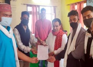 NSUI के पदाधिकारियों ने उच्च शिक्षा मंत्री डॉ. धन सिंह रावत से की मुलाकात कर सौंपा ज्ञापन nsui-pauri-memorendum