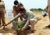 यूपी सरकार के ‘मिशन पौधरोपण-2020’ के तहत आज गौतमबुद्ध नगर में विभिन्न स्थानों पर किया गया वृहद पौधरोपण plantation-by-police-commissioner