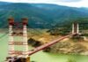 40 किमी. लम्बी टिहरी झील पर देश का सबसे लम्बा मोटरेबल झूला पुल बनकर तैयार suspension-bridge-over-Tehri-lake