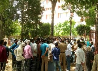 ग्रेटर नोएडा : बदमाशों की गोली का शिकार हुए सब्जी विक्रेता की इलाज के दौरान मौत, परिजनों ने शव लेने से किया इंकार vegetable-salesman-shot-by-miscreants