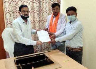 एकेश्वर, पोखड़ा में आधार सेंटर खोलने के लिए जिलाधिकारी को भेजा ज्ञापन Aadhaar Center at Ekeshwar, Pokhara