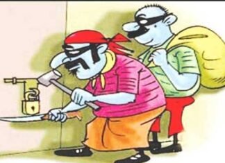 फ्लैट का ताला तोड़कर पांच लाख के गहने साफ, रक्षाबंधन मनाने बरेली गया था परिवार Jewelry-theft
