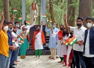 युवा कांग्रेस ने स्वच्छता कार्यक्रम के साथ मनाया स्वतंत्रता दिवस Youth Congress celebrates Independence Day