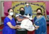 वीरबाला तीलू रौतेली विचार मंच द्वारा वीरांगना तीलू रौतेली के जन्मोत्सव पर जरूरतमंदों को बांटा गया राशन birth anniversary of Tilu Rauteli