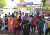 उत्तराखंड मूल के बुजुर्ग दंपति के साथ घर में घुसकर अभद्रता करने व जान से मारने की धमकी देने के आरोपी पर दिल्ली पुलिस द्वारा उचित कार्रवाई न करने के विरोध में एकजुट हुए लोग dcp-office-east-delhi