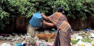 ग्रेटर नोएडा प्राधिकरण की बड़ी कार्रवाई, समय से कूड़ा न उठने की शिकायत पर कॉन्ट्रैक्टर पर लगाया तगड़ा जुर्माना Greater Noida Authority imposed fine of Rs 10000 for dumping garbage in the open