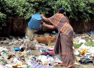 ग्रेटर नोएडा प्राधिकरण की बड़ी कार्रवाई, समय से कूड़ा न उठने की शिकायत पर कॉन्ट्रैक्टर पर लगाया तगड़ा जुर्माना Greater Noida Authority imposed fine of Rs 10000 for dumping garbage in the open