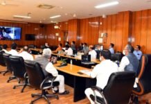 किसानों की आर्थिकी में सुधार के लिए गन्ने के बहुआयामी उपयोग पर ध्यान देना जरुरी : मुख्यमंत्री multifaceted use of sugarcane to improve the economy of farmers