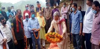 पौड़ी गढ़वाल : नम आँखों से दी राइफलमैन हर्षपाल को विदाई, अक्टूबर में होनी थी शादी rifleman-harshpal-last-farewell