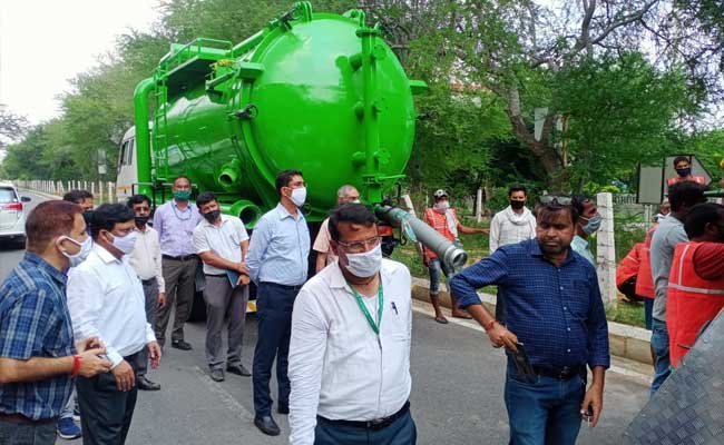 robot-machine sewer-meaning 