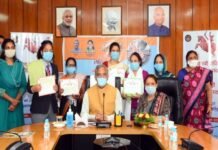 वीरांगना तीलू रौतेली के जन्म दिवस पर पौड़ी गढ़वाल की मधु खुगशाल सहित राज्य की 21 महिलाओं तथा 22 आंगनवाड़ी कार्यकर्तियों को किया गया पुरस्कृत teelu rauteli award