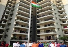 ग्रेनो वेस्ट की गैलेक्सी वेगा सोसाइटी में वृक्षारोपण कर मानाया गया स्वतंत्रता दिवस vega-society