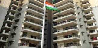 ग्रेनो वेस्ट की गैलेक्सी वेगा सोसाइटी में वृक्षारोपण कर मानाया गया स्वतंत्रता दिवस vega-society