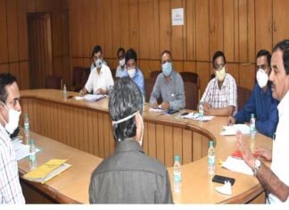 नर्सिंग स्टाफ का रुका हुआ वेतन 24 घण्टे के अंदर देने की कार्यवाही करें : आयुष मंत्री डॉ. हरक सिंह रावत Ayush Minister Dr. Harak Singh Rawat