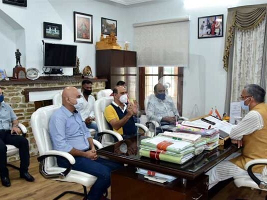 उत्तराखंड में होगी ‘हिन्दुत्व’ फिल्म की शूटिंग, मुख्यमंत्री से मिले फिल्म निर्देशक करण राजदान Film director and writer Karan Razdan