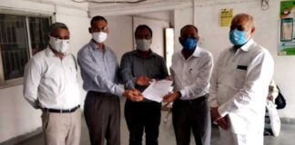 पूर्व नौसेना अधिकारी से मारपीट के विरोध में नौसैनिक वेटरन्स संगठन ने सौंपा ज्ञापन Naval Veterans Organization