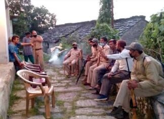 कांसखेत क्षेत्र में गुलदार की धमक से ग्रामीणों में दहशत, पिंजरा लगाने की मांग Guldar terror in kaljikhal-Kanskhet region
