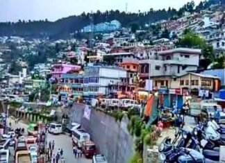 कोरोना संक्रमित मरीज मिलने पर पौड़ी का अपर बाजार, पाबौ बाजार तथा कल्जीखाल ब्लॉक का एक गाँव कंटेनमेंट जोन घोषित pauri-bazar