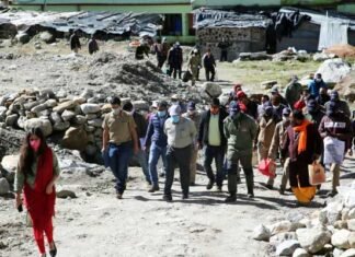 मुख्य सचिव एवं पर्यटन सचिव ने केदारनाथ धाम में पुनर्निर्माण कार्यों का किया स्थलीय निरीक्षण, कार्य में गुणवत्ता और गति बढाने के दिए निर्देश reconstruction works in Kedarnath Dham