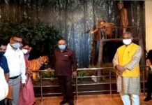 मुख्यमंत्री त्रिवेंद्र सिंह रावत ने 01 करोड़ की लागत से निर्मित कार्बेट परिचय केंद्र, नेचर शॉप, कैंटीन का किया लोकार्पण Corbett-Introduction-Center