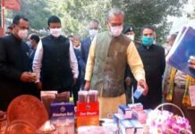 मुख्यमंत्री ने बागेश्वर में अधिकारियों के साथ की विकास कार्यों की समीक्षा बैठक bageshwar