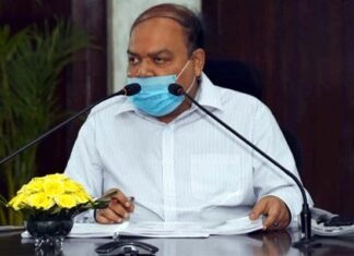 उत्तराखंड : मुख्य सचिव ने दवाओं एवं ऑक्सीमीटर की कालाबाजारी करने वालों पर सख्त कार्रवाई के दिए निर्देश chief secretary om prakash