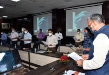 खुद भी बचें, दूसरों को भी बचाएं : मुख्यमंत्री ने कोविड-19 के संक्रमण की रोकथाम एवं बचाव हेतु विधायकों एवं अधिकारियों को दिलाई शपथ Chief Minister administered oath to MLAs and officials for prevention of infection of covid-19