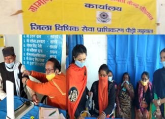 जाने माने फिजिशियन डॉ. एसडी जोशी ने कल्जीखाल ब्लॉक के घण्डियाल में लगाया निःशुल्क स्वास्थ्य कैंप, 167 मरीजों ने कराई स्वास्थ्य जांच free-health-camp-in-Ghandial