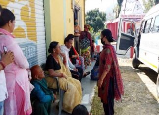 हंस अस्पताल द्वारा घण्डियाल में लगाया गया निशुल्क नेत्र चिकित्सा शिविर, 105 लोगों ने कराई निशुल्क जांच Free Eye Medical Camp organized by Hans Hospital in Ghandiyal