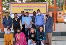 श्री कंडोलिया देवता ट्रस्ट द्वारा दुर्गा अष्टमी के अवसर पर मातृ-पितृ विहीन मेधावी बेटियों को छात्रवृत्ति देकर की ट्रस्ट की औपचारिक शुरुआत Shri Kandolia Devta Mother and Fatherless Girls Education Trust Pauri