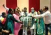 कल्जीखाल ब्लॉक की 87 महिला मंगल दलों को सांस्कृतिक गतिविधियों के संचालन हेतु विधायक निधि से बांटी सामग्री mahila-mangal-dal