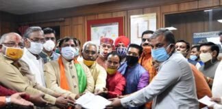 उत्तराखंड : भाजपा प्रत्याशी नरेश बंसल ने राज्यसभा के लिए भरा पर्चा naresh-bansal-bjp-candidate