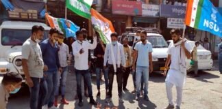 सतपुली में कांग्रेसियों ने हाथरस की घटना पर जताया विरोध protest against Hathras incident