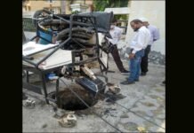 ग्रेटर नोएडा प्राधिकरण द्वारा सेक्टर बीटा-2 में रोबोट से चलाया गया सफाई अभियान Robot Cleanliness Drive in Sector Beta-2 by Greater Noida Authority