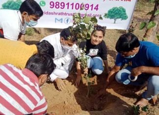 पेड़ बचाओ पेड़ लगाओ, पानी बचाओ, जीवन बचाओ, बेटी बचाओ, बेटी पढाओ save-tree