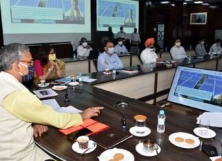 उत्तराखंड में शुरू हुई मुख्यमंत्री सौर ऊर्जा स्वरोजगार योजना, 25-25 किलोवाट की 10 हजार परियोजनाएं की जाएंगी आवंटित : सीएम त्रिवेन्द्र ने किया शुभारम्भ Chief Minister Solar Energy Self-Employment Scheme started in Uttarakhand