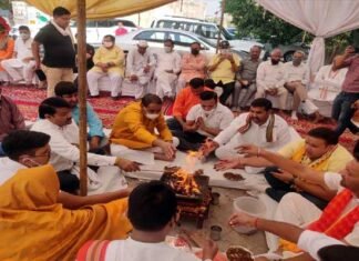 ग्रेटर नोएडा : मोक्षधाम में लगेगी भोले शंकर की 51 फिट ऊंची प्रतिमा, निर्माण कार्य के लिए किया गया भूमि पूजन statue of Bhole Shankar Moksha Dham