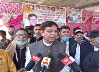 पौड़ी में कांग्रेस प्रदेश अध्यक्ष प्रीतम सिंह के नेतृत्व में कांग्रेस कार्यकर्ताओं ने किया धरना प्रदर्शन Congress state president Pritam Singh