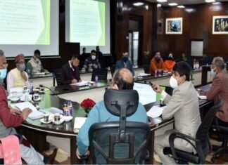 मुख्यमंत्री ने डेयरी विभाग की समीक्षा करते हुए दिये निर्देश, इस वर्ष के अंत तक 2500 दुधारू पशु क्रय करने का है लक्ष्य Chief Minister gave directions while reviewing dairy department